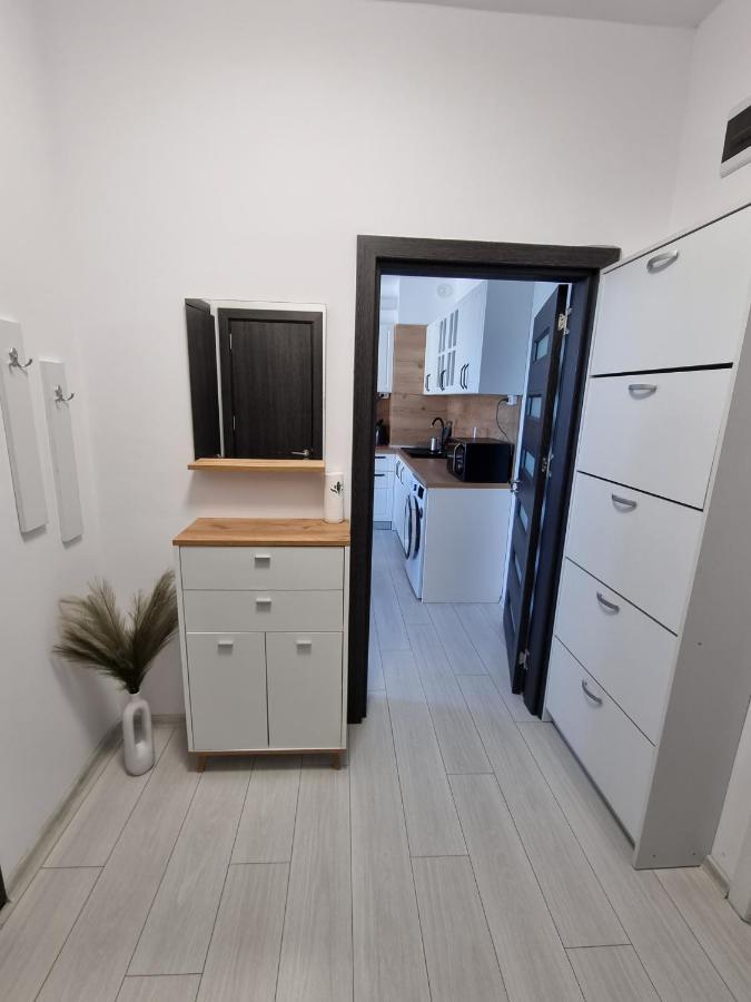 Cozy Apartment With Balcony On The Black Sea- Part Of The Family 'Vicki Apart Варна Екстериор снимка